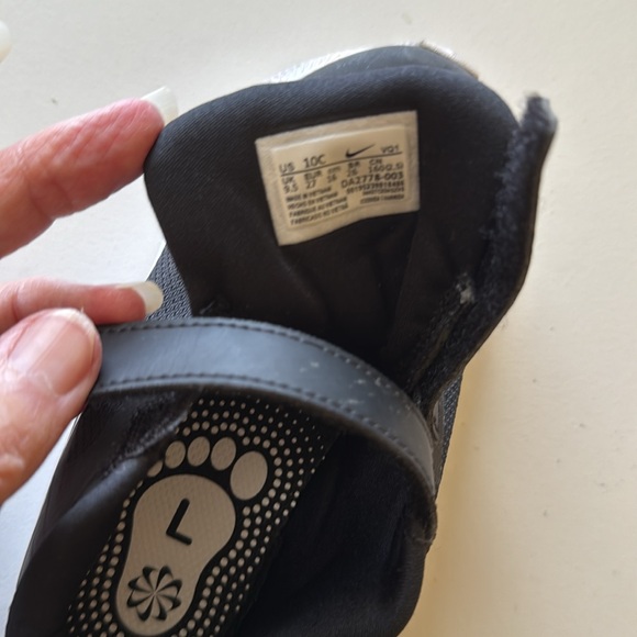 Nike Starrunner 3 unisex sneakers size 10C - Picture 4 of 6